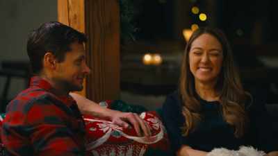 All right, each
partner is gonna have - The Christmas Venue