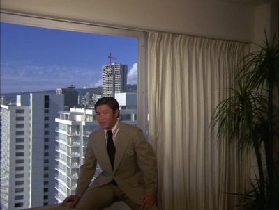 ALL RIGHT,
EASY MEN, NOW. - Hawaii Five-0