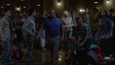 All right, everybody, stay put and remain calm. - Under the Dome