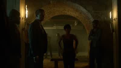 All right, everyone gather round! - Gotham
