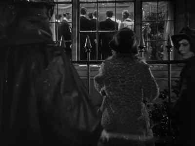 All right, folks.
You've seen enough. Come on. - Stella Dallas