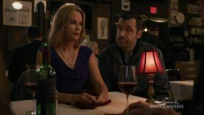 All right, so Gil's shooting
is the active case, - Chronicle Mysteries: Vines that Bind