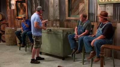 -All right.
-Good luck to you
in here, brother. - Moonshiners: Master Distiller