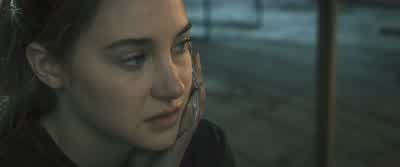 All right, guys, over here. - Divergent
