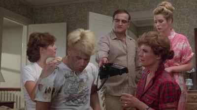 All right, here, then. It works. - Neighbors