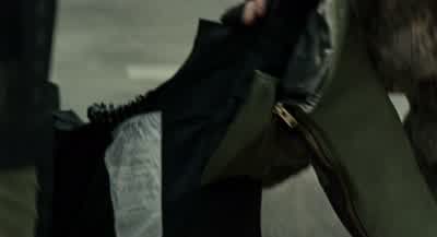 All right, here we go. - The Hurt Locker