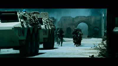 All right, hold it up. - Black Hawk Down