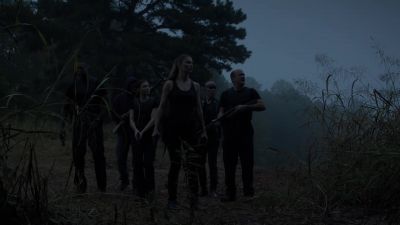 All right, hold up. Hold up. - Banshee