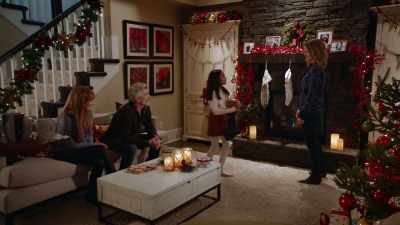 All right.
Hot chocolate all around. - A Christmas Spark
