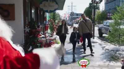 All right, I gotta know,
what's with the marmots? - Coyote Creek Christmas