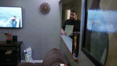 - All right, so I know you
don't wanna do this [beep], - Inmate to Roommate