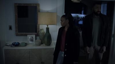 All right. I think it's a trap. - Black Lightning