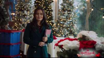 All right, I think we should set
the schedule - Christmas at Dollywood