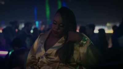 - All right,
I'll let you guys stay, - Zoey's Extraordinary Playlist
