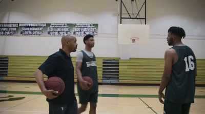 - All right. I'll make 50.
- Make 50 and then leave. - Last Chance U: Basketball