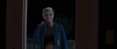 - All right,
I'm gonna hit the hay. Night. - Tragedy Girls