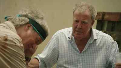 All right, I'm gonna try
and understeer my way to a halt. - The Grand Tour