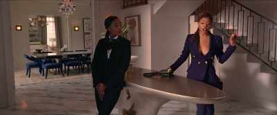 - All right, I'm trusting you.
You better have that shit. - All the Queen's Men