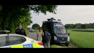 All right, this is mad, look. - Black Mirror