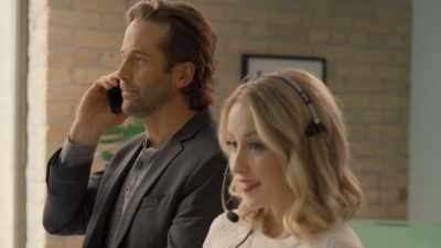 All right, it’s a date...
for talking turkey, - Holiday Hotline