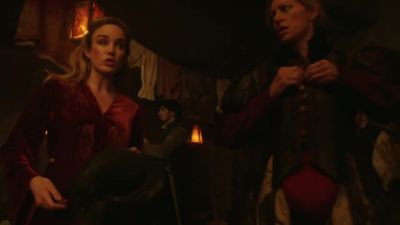 - All right,
it's almost showtime. - DC's Legends of Tomorrow