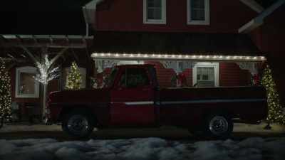 All right,
keep those eyes closed. - Christmas by Design