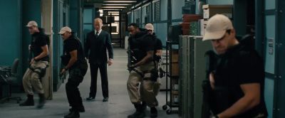 All right, kill him. Spray it up. - RED 2