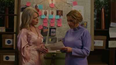 All right, we know
there was a scuffle - The Jane Mysteries: A Deadly Prescription