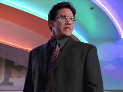 All right, Kripstly, where are you? - Lois & Clark: The New Adventures of Superman