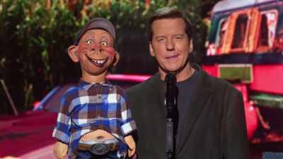 All right.
Ladies and Gentlemen, - Jeff Dunham: Me The People