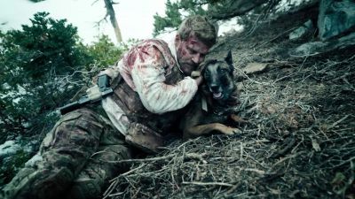 All right? Lay down. - SEAL Team