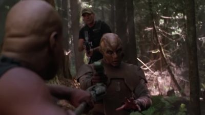 All right. Let's not lose our heads here. - Stargate SG-1
