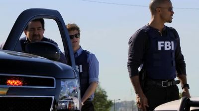 All right, listen up. - Criminal Minds