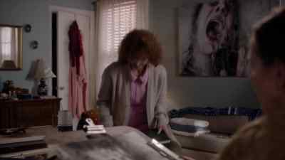 All right,
look at that mug. - The Americans