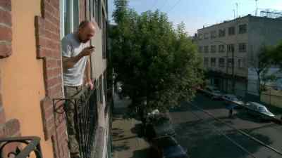 All right, mate.
How's it going? - An Idiot Abroad