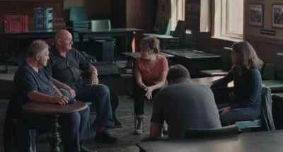 - All right, mate?
- You all right, TJ? - The Old Oak