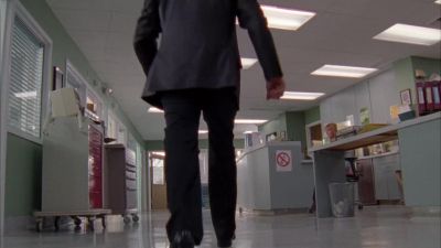 All right, Morgan,
sweep the leg. - Chuck