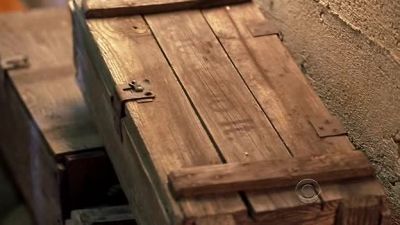 All right, move quietly. - Criminal Minds