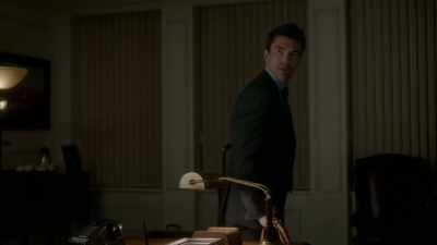 All right, night's over.
You can both settle this when you're sober. - Salvation