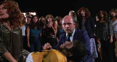 All right, now all of you let him die - Full Moon High