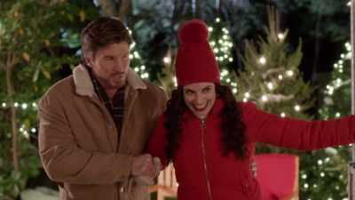 All right, so now just push
out like you're gliding. - The Secret Gift of Christmas