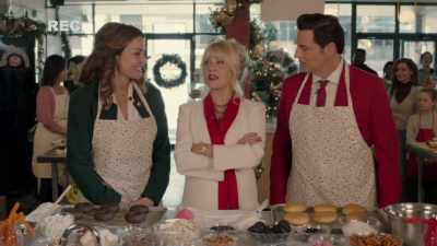 All right. Now, may
the best doughnut win. - Ms. Christmas Comes to Town