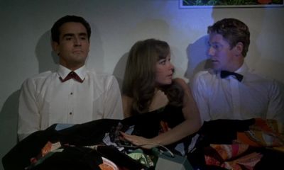 All right which one did it - Woman Times Seven