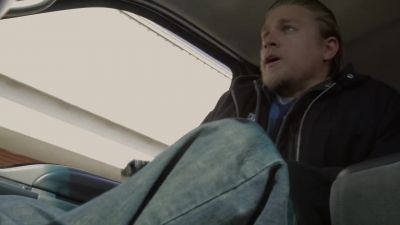 All right, pull down a side street.
I'll dump out. They're after me. - Sons of Anarchy