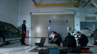 - ALL RIGHT, REMEMBER,
WE HAVE THREE MINUTES - White Collar