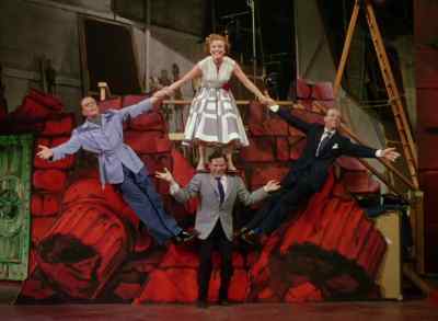 All right! - The Band Wagon