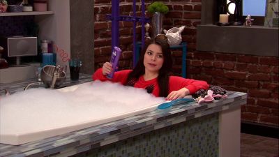 -All right. - iCarly