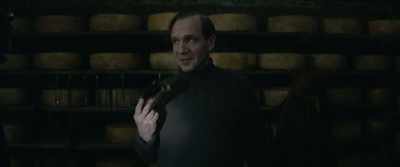 All right, shola,
get ready for my signal. - The King's Man