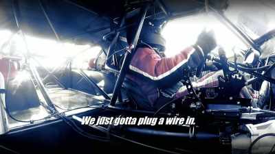 All right, so, Kamikaze...
gonna give him time to fix it. - Street Outlaws No Prep Kings Team Attack