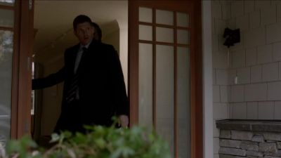 All right,
so Melissa's not the shifter. - Supernatural